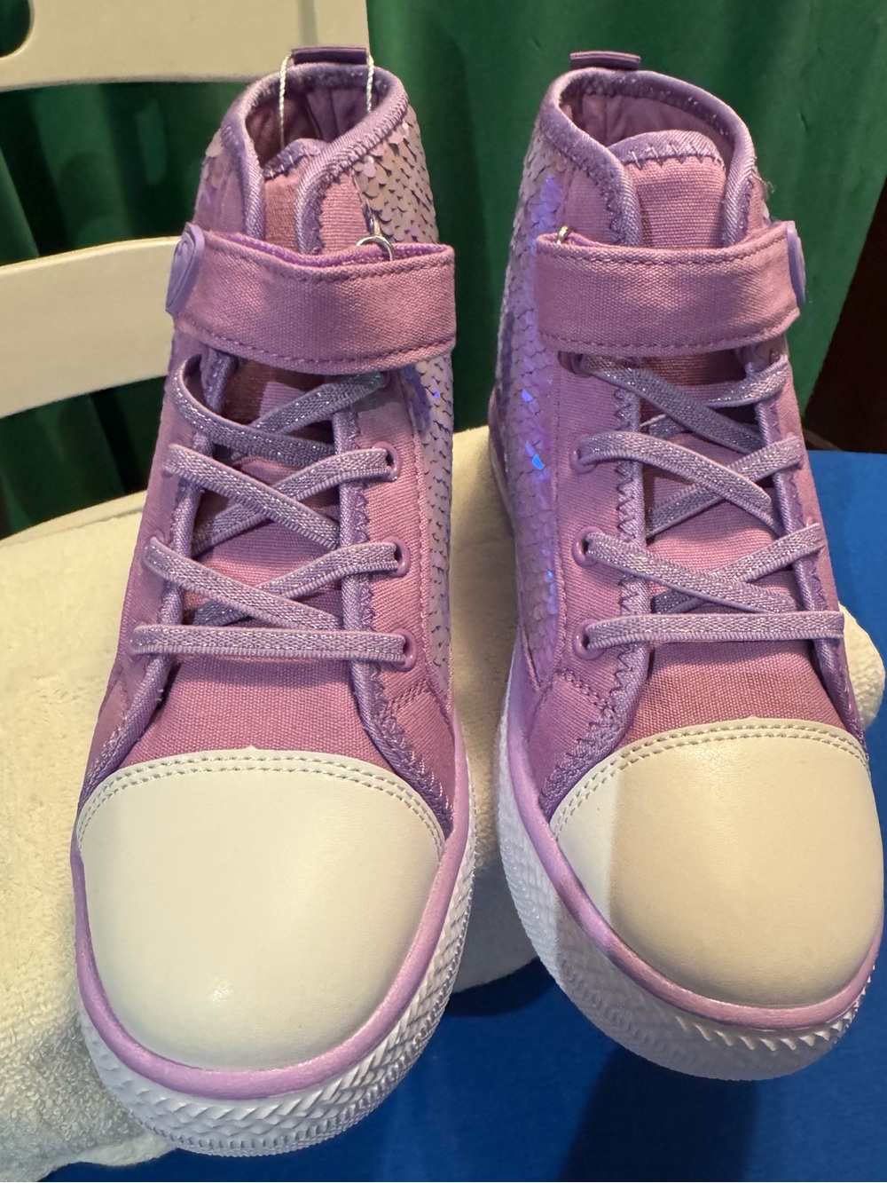 Girl shoes
